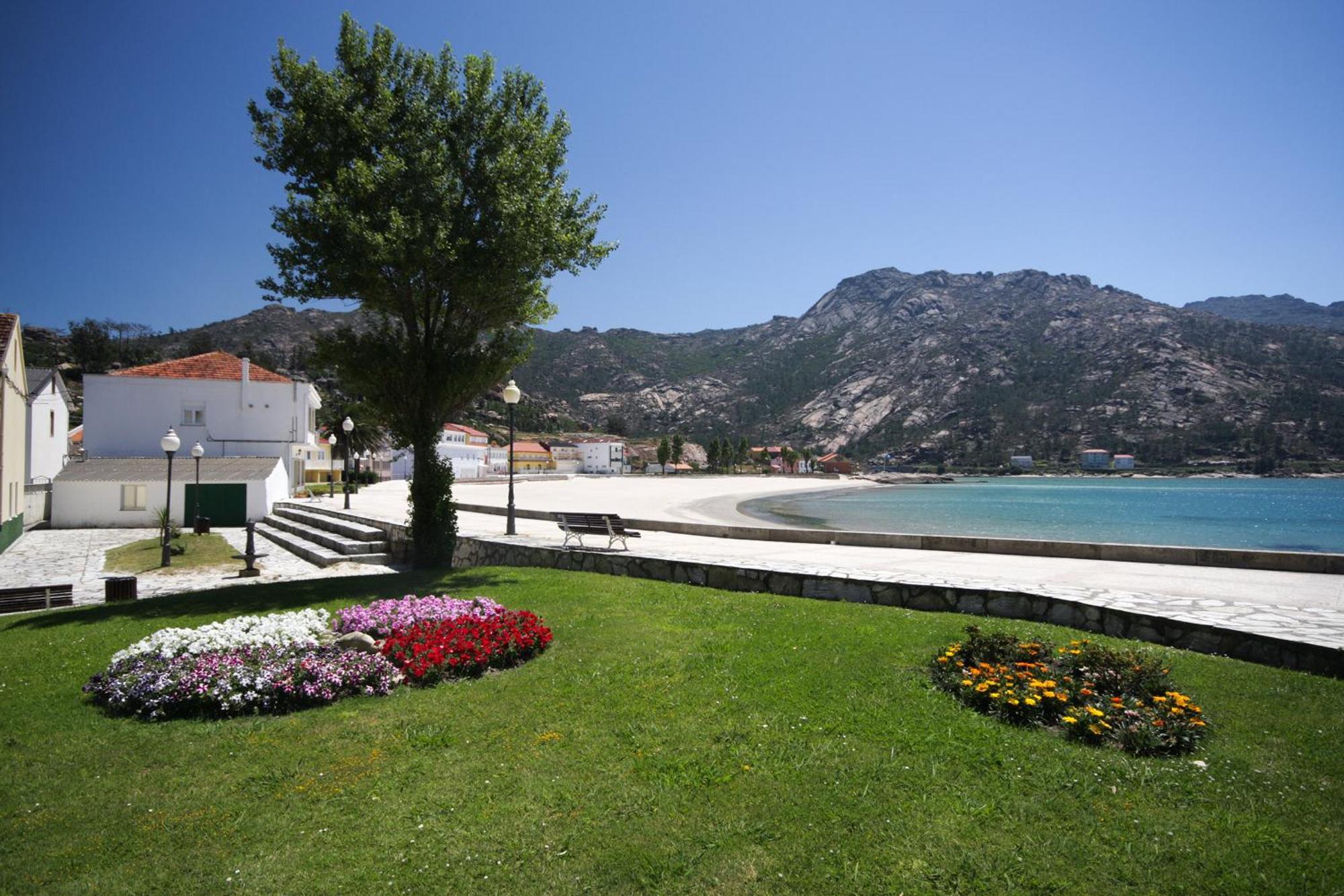 Porto Ezaro Villa Dumbria Exterior photo